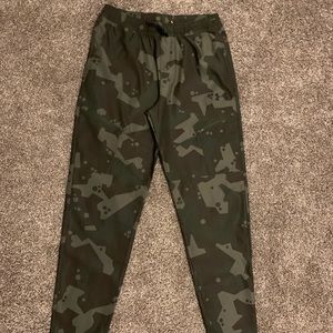 Under armor youth large sweat pants